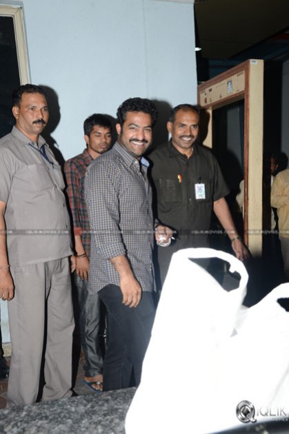 Jr-NTR-at-Rainbow-Childrens-Hospital
